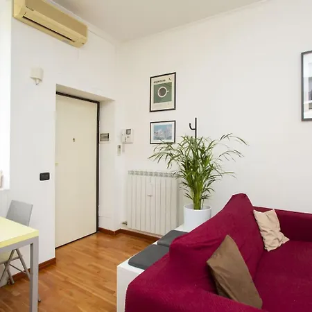 Stayeasy Correggio - Milanese Style - Area Apartman *